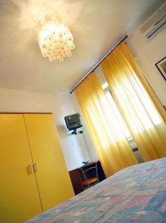 Hotel Astoria Cuorgne Room photo